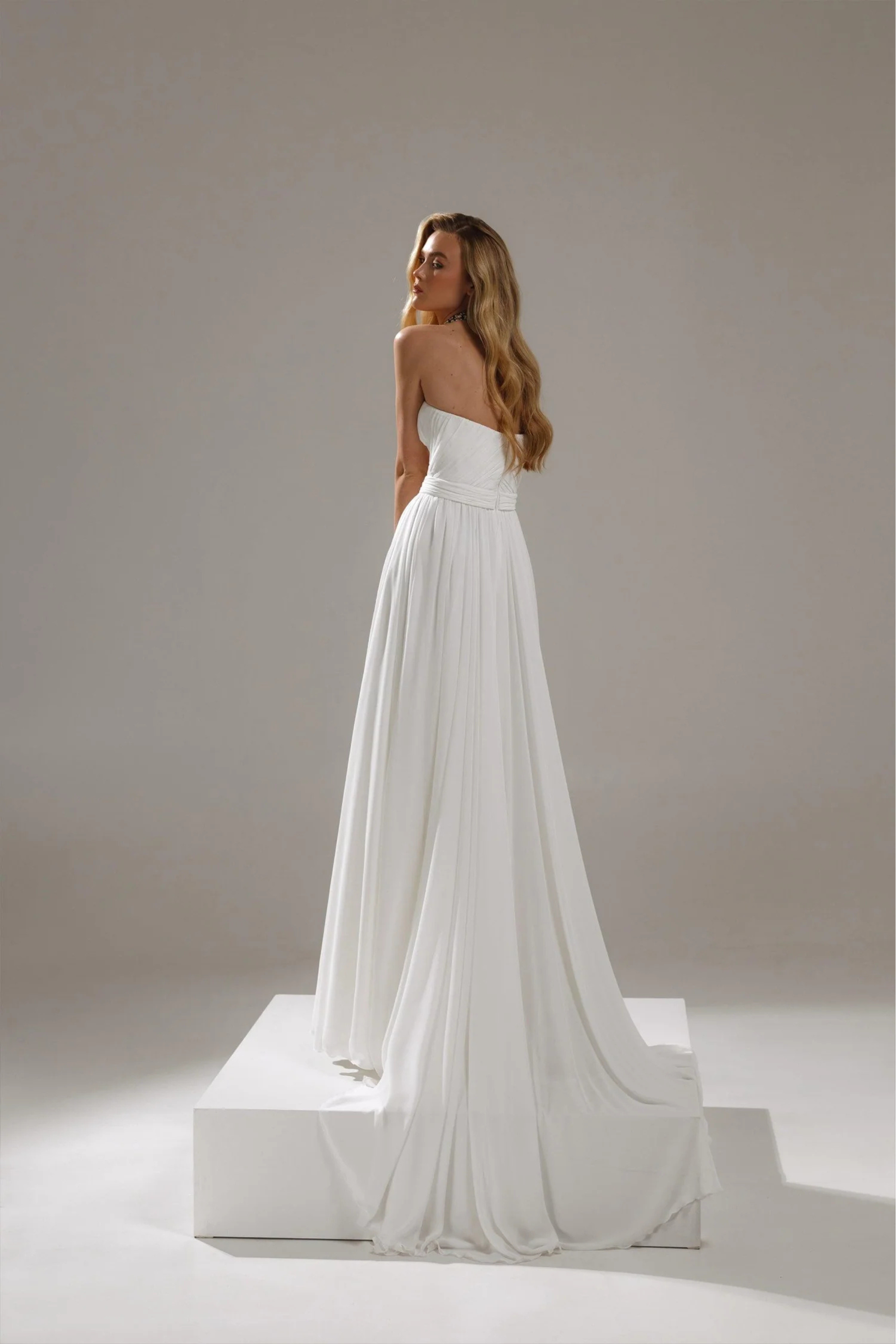 modern wedding dress ivory strapless