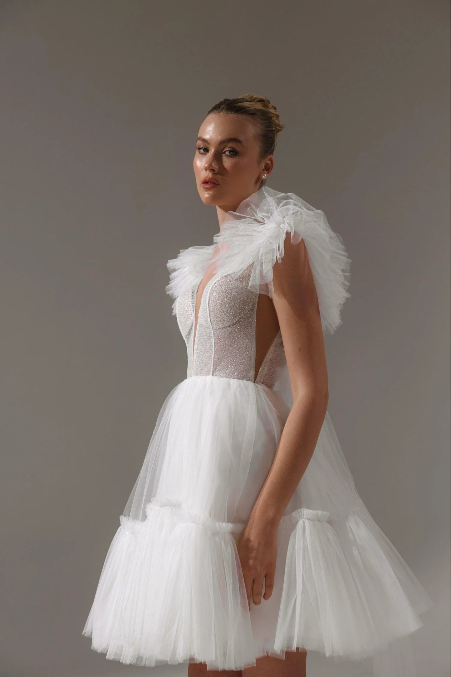 Playful tulle bridal dress for reception look